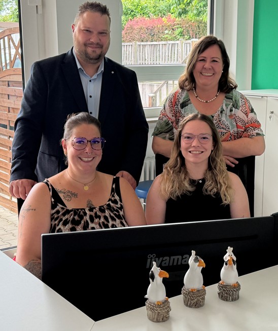 Team der Hausarztpraxis Vogelsberg bei der Eröffnung